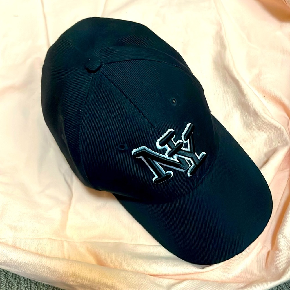 NY Black Cap